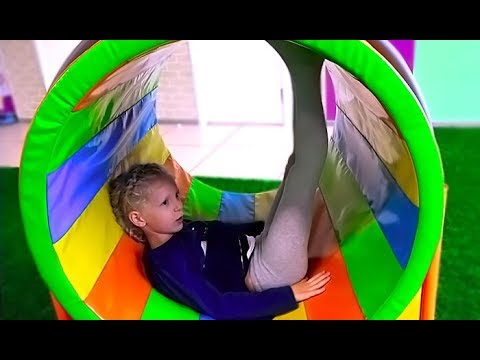 В Новом Детском парке развлечений и приключений для всей семьи батуты и яркие цветные горки - Тренды Ютуба