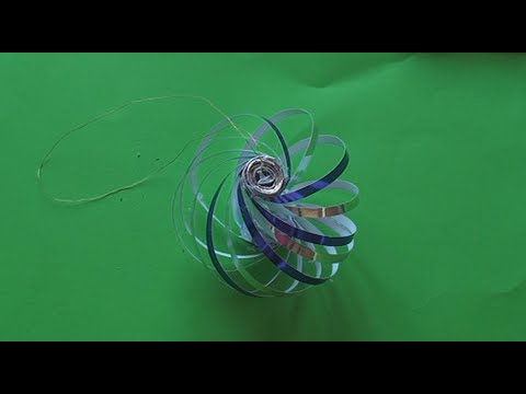 Спиральная игрушка на елку из бумаги - Тренды Ютуба